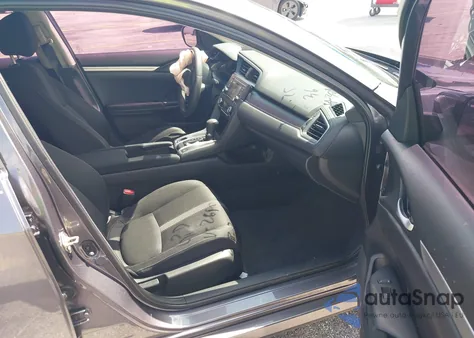 2018 Honda Civic Lx из США, поврежденный, VIN 19XFC2F5XJE032690